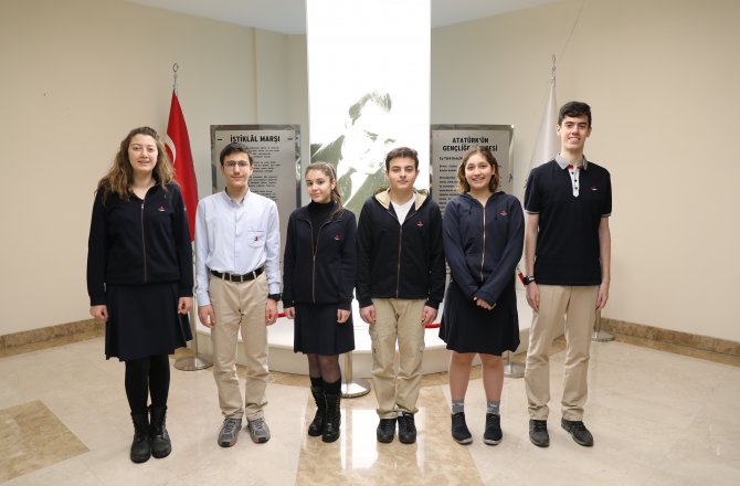 ÖĞRENCİLERİN ÜÇ PROJESİ TÜBİTAK ADANA BÖLGE SERGİSİNE KATILACAK