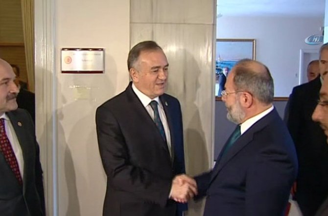 RECEP AKDAĞ MHP GRUBUNU ZİYARET ETTİ