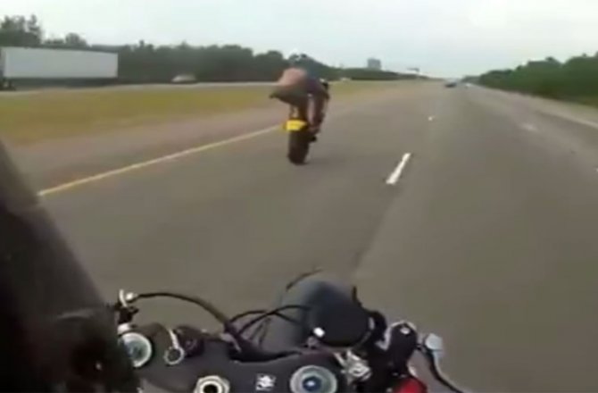 MOTOSİKLETLİ ŞOV KÖTÜ BİTTİ