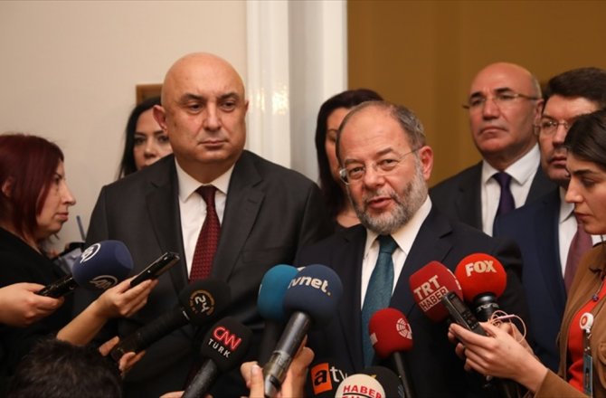 BAŞBAKAN YARDIMCISI AKDAĞ CHP GRUBU'NU ZİYARET ETTİ