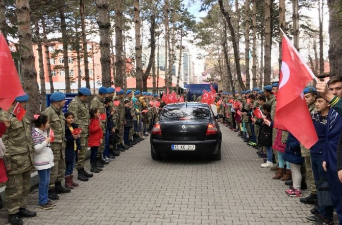 AFRİN GAZİSİ YENİDEN SİLAH ARKADAŞLARININ YANINA UĞURLANDI