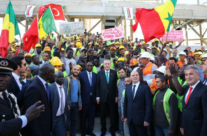 SENEGAL’DEKİ TÜRK FİRMALARIN ŞANTİYELERİNİ GEZDİ