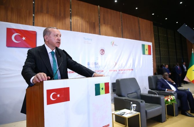 CUMHURBAŞKANI ERDOĞAN: "400 MİLYON DOLAR HEDEFİNİ ORTAYA KOYDUK"