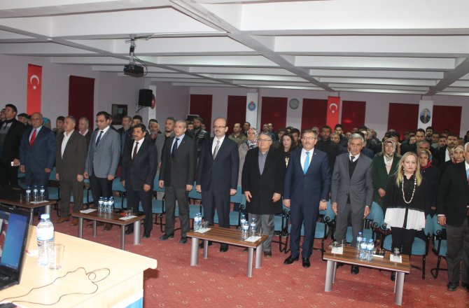 GÖKSUN’DA ARICILIK KONFERANSI DÜZENLENDİ