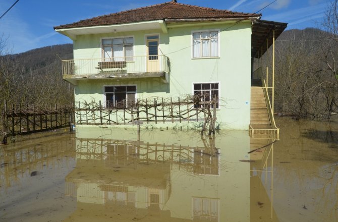 MAHSUR KALAN VATANDAŞLARA ULAŞILDI