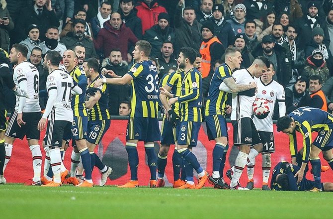 BEŞİKTAŞ, MEHMET EKİCİ VE DE SOUZA'NIN PFDK'YA SEVKİNİ İSTEDİ