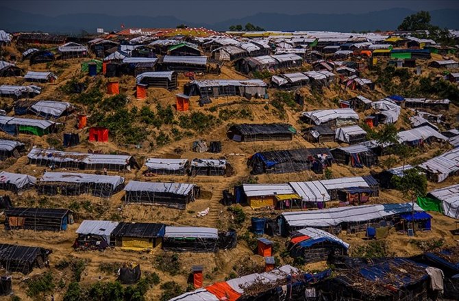 FİLLER BANGLADEŞ'TE 10 ARAKANLI SIĞINMACIYI ÖLDÜRDÜ