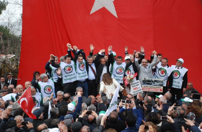 ŞEKER FABRİKASININ ÖZELLEŞTİRİLMESİNE PROTESTO