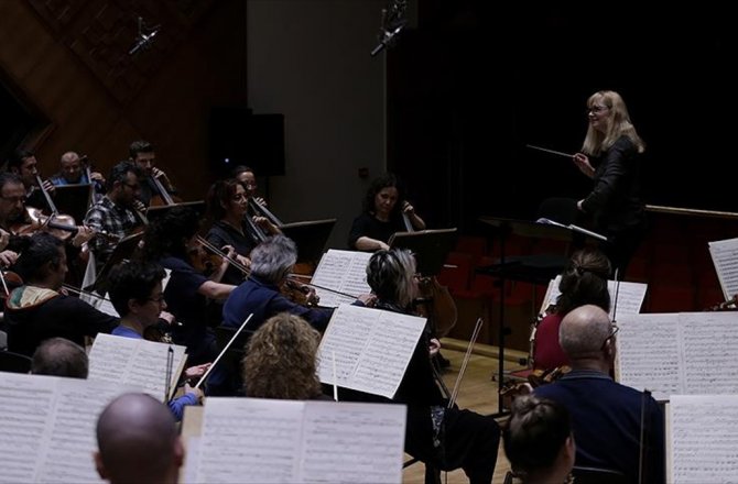 USTA KADIN MÜZİSYENLER CSO KONSERİNDE BULUŞACAK