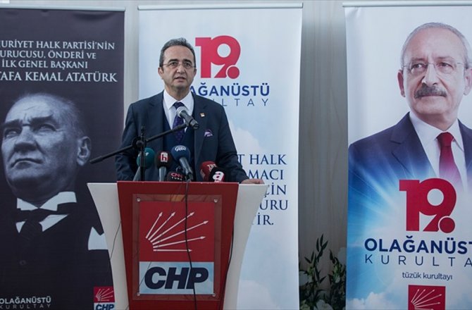 TEZCAN'DAN CHP'NİN OLAĞANÜSTÜ KURULTAYI'NA İLİŞKİN AÇIKLAMA