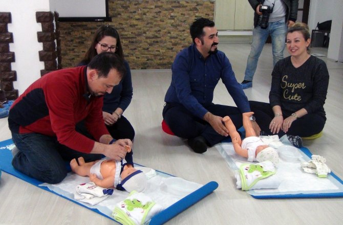 SÜPER BABALAR GELİYOR