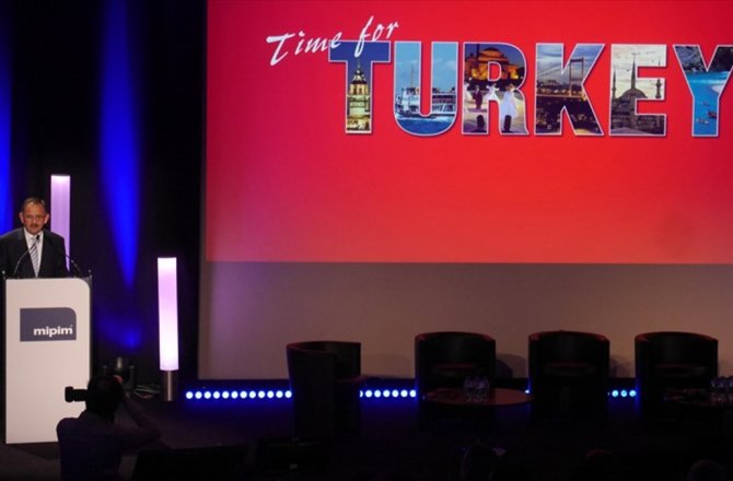 'OECD VE G20 ÜLKELERİ İÇERİSİNDE EN HIZLI BÜYÜYEN ÜLKE BİZİZ'