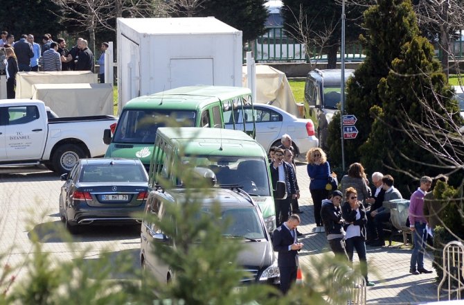 10 KİŞİNİN CENAZELERİ AİLELERİNE TESLİM EDİLİYOR