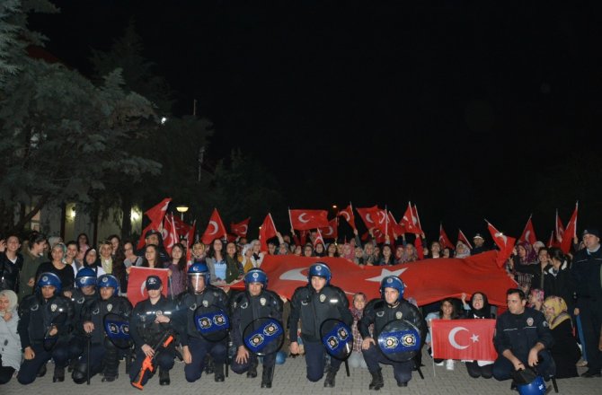 SAHTE İHBARLA ÇAĞRILAN POLİS EKİPLERİNE SÜRPRİZ