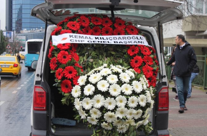 LİANA HANANEL KALMA SON YOLCULUĞUNA UĞURLANDI