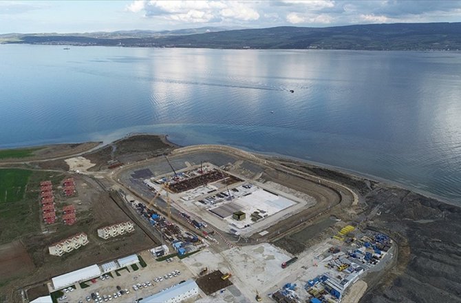 '1915 ÇANAKKALE KÖPRÜSÜ' İNŞAATINDA DENİZE İNİLİYOR