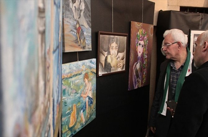 'SAVAŞIN MAĞDURU SURİYELİ SANATÇILAR RESİM SERGİSİ' AÇILDI