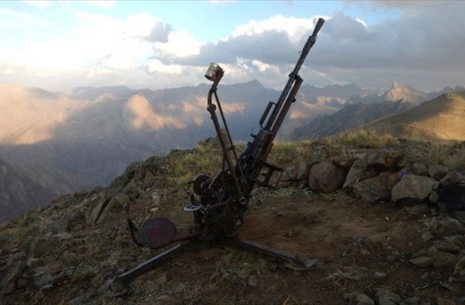HAKKARİ'DE PKK'YA AİT UÇAKSAVAR ELE GEÇİRİLDİ