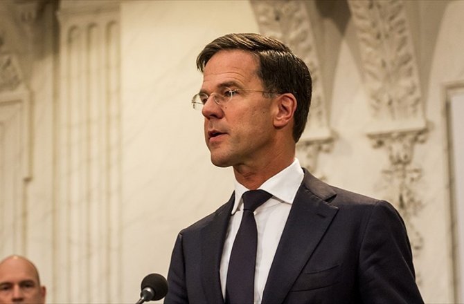 HOLLANDA BAŞBAKANI RUTTE: TÜRKİYE MÜLTECİ ANLAŞMASINA SON DERECE BAĞLI KALDI