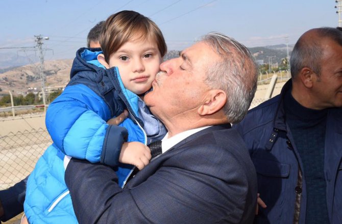 ’’BİZ FARKINDAYIZ, SİZLERİN DE FARKINDALIĞINIZA VESİLE OLMASINI DİLERİM’’