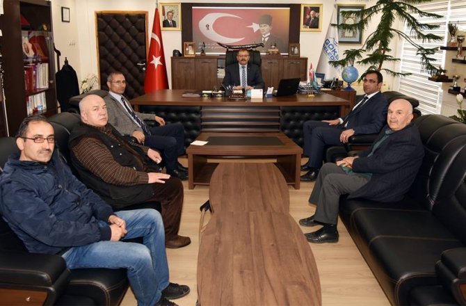  ELMA YETİŞTİRİCİLERİNE EĞİTİM VERİLDİ