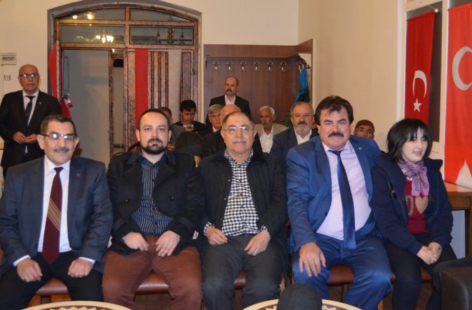 SAZLARINI GAZETECİLER İÇİN ÇALDILAR