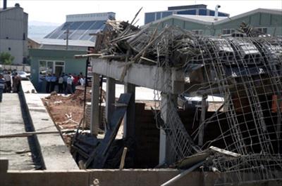 İnşaat çöktü: 1 ölü