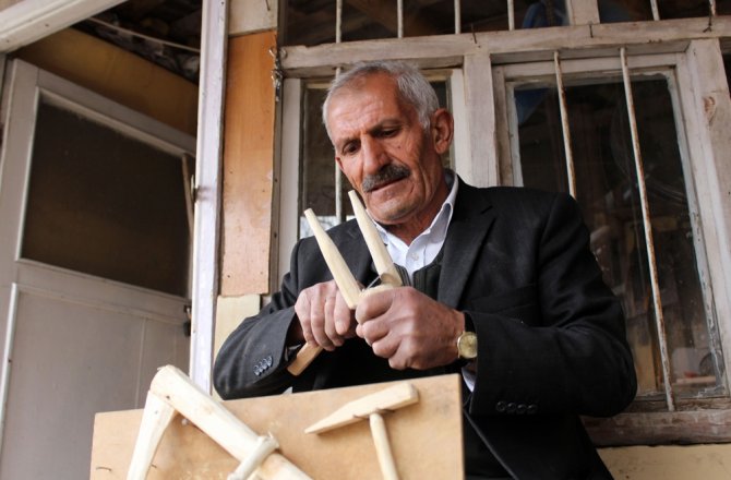 ÇOCUKLUK HAYALİNİ 63 YAŞINDA GERÇEKLEŞTİRDİ