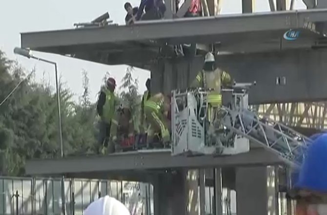 3 İŞÇİ ÇATIDAN DÜŞTÜ