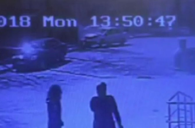 GENÇ KIZIN SAĞ BACAĞINI KAYBETTİĞİ FECİ KAZA KAMERADA