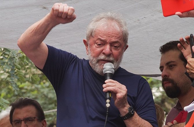 ESKİ BREZİLYA DEVLET BAŞKANI LULA TESLİM OLDU