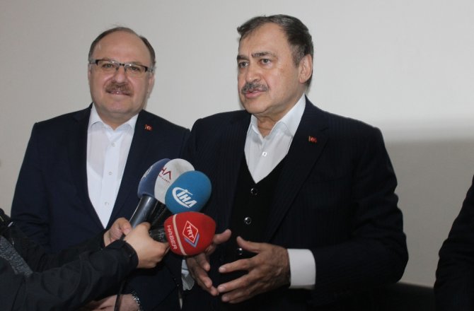 BAKAN EROĞLU TABURCU OLDU