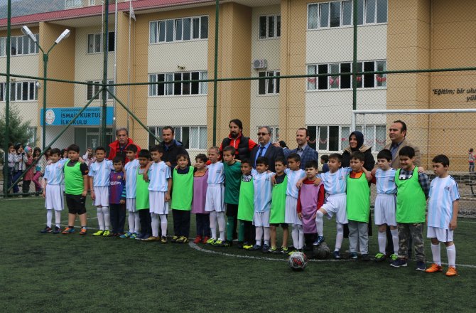 BÜYÜKŞEHİR’DEN DOSTLUK MAÇI