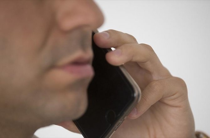 'VALİYİM' DİYEREK İŞ ADAMININ 30 BİN LİRASINI DOLANDIRDILAR