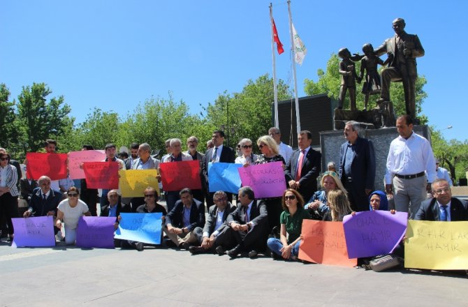 DİYARBAKIR’DAKİ CHP EYLEMİNE HDP’DEN DE DESTEK