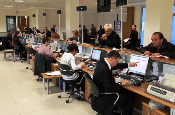 BANKALAR YÜZLERCE PERSONEL ALIMI YAPIYOR