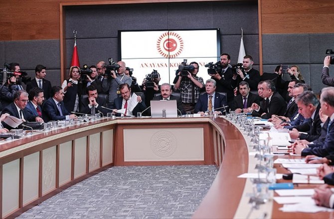 ANAYASA KOMİSYONU ORTAK SEÇİM ÖNERGESİ İÇİN TOPLANIYOR