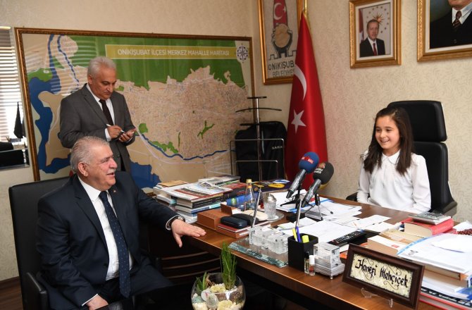 23 NİSAN’DA MAHÇİÇEK’E ANLAMLI ZİYARET