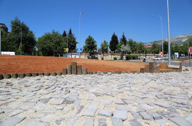 BÜYÜKŞEHİR’DEN KAVŞAK DÜZENLEMESİ