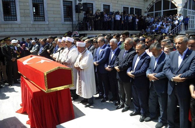 ŞIRNAK ŞEHİDİ SON YOLCULUĞUNA UĞURLANDI