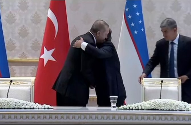 TÜRKİYE İLE ÖZBEKİSTAN ARASINDA 25 ANLAŞMA İMZALANDI