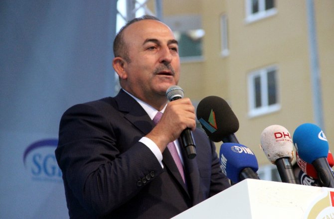 "TARİHİ ÇARPITARAK YANLIŞ KONUŞUYOR”