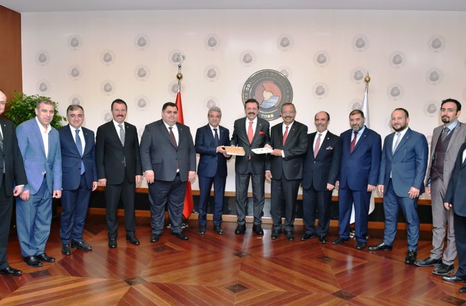 KMTSO YÖNETİMİ TOBB BAŞKANI HİSARCIKLIOĞLU’NU ZİYARET ETTİ