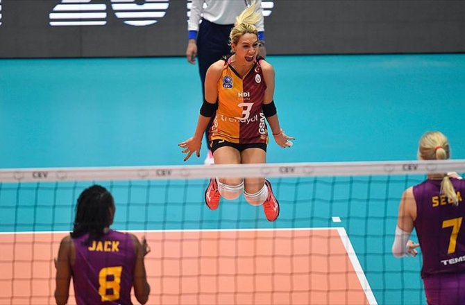 GALATASARAY FİLEDE AVRUPA 4.'SÜ OLDU