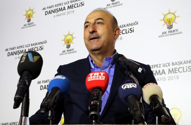 ÇAVUŞOĞLU’NDAN SARKOZY’E SERT TEPKİ