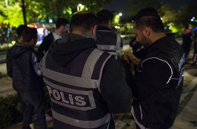 ARANAN 1770 ŞÜPHELİ GÖZALTINA ALINDI