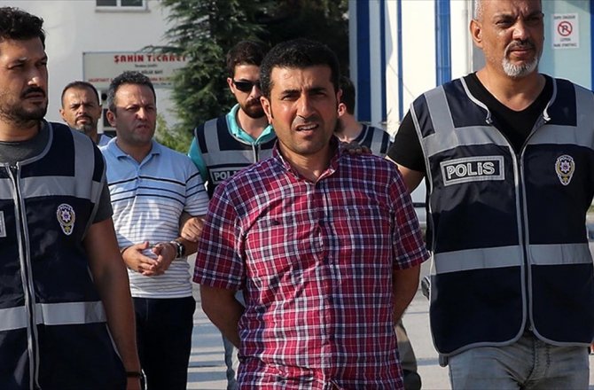 CİHANER'İ GÖZALTINA ALDIRAN ŞANAL'IN YARGILANMASINA BAŞLANDI