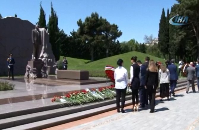 HAYDAR ALİYEV DOĞUM GÜNÜNDE ANILDI
