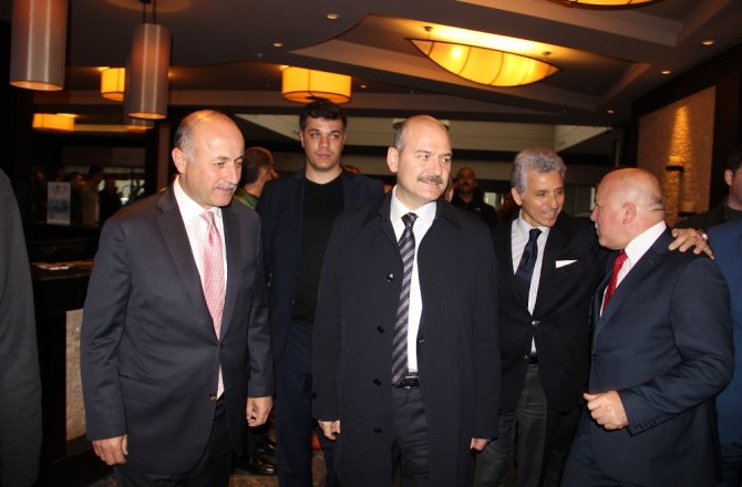 “TERÖRÜN DİLİYLE KONUŞAN SİYASETÇİLER..."