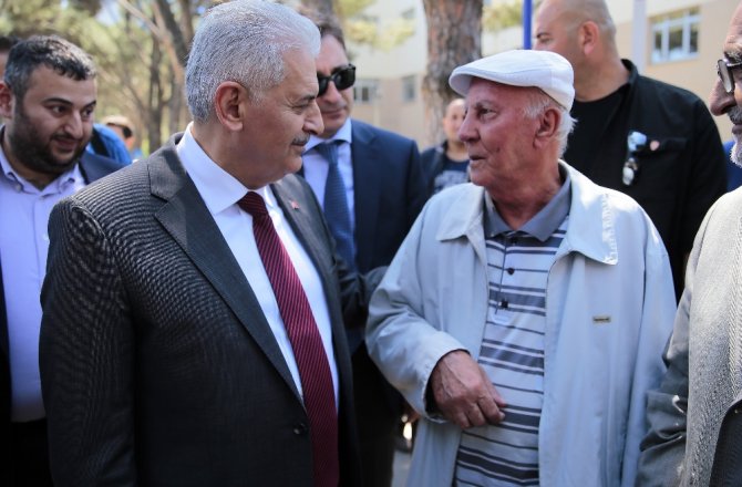 BAŞBAKAN YILDIRIM’DAN HASTA ZİYARETİ